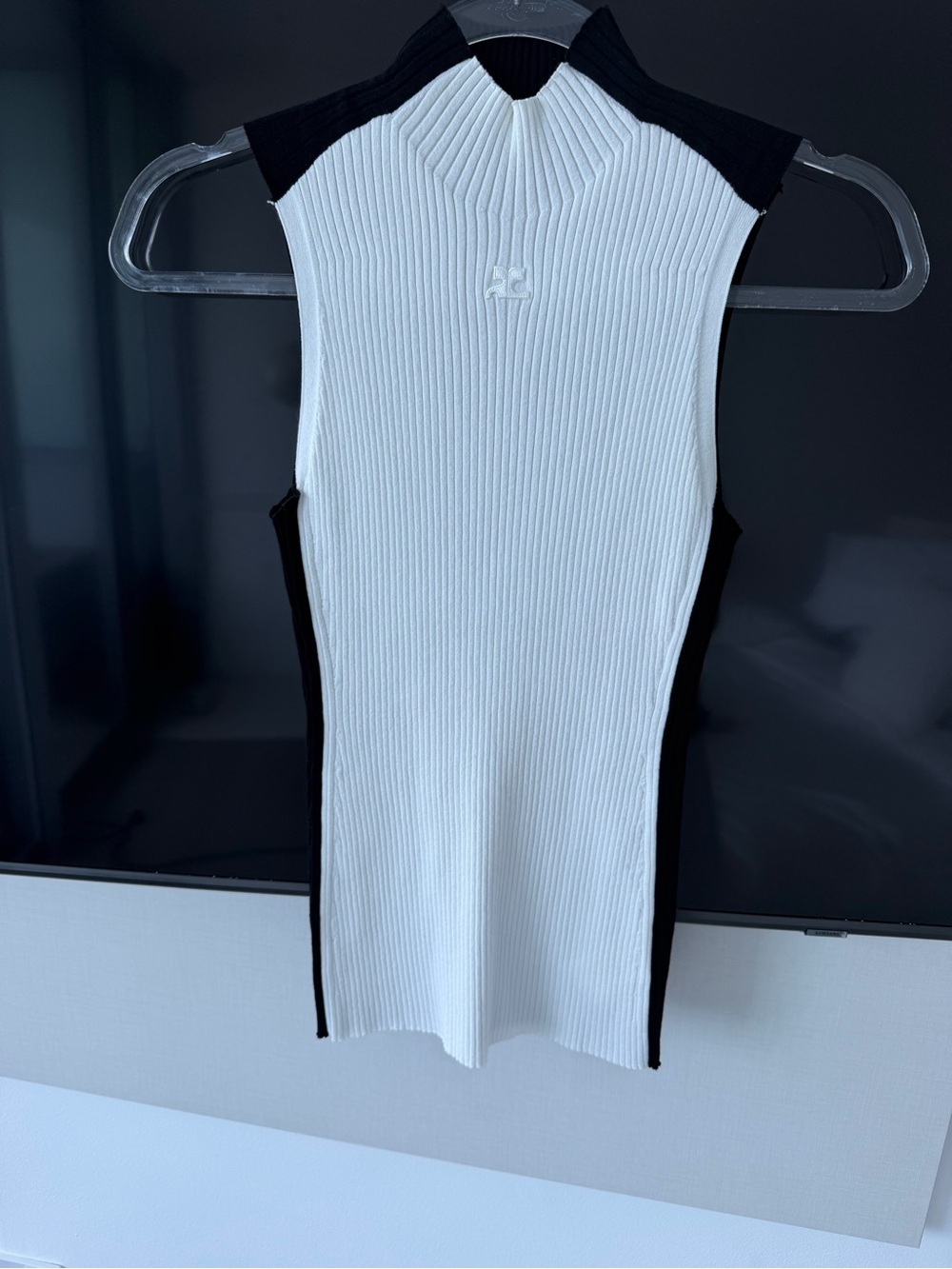 Courreges Cowl Neck sleeveless sweater - White & Black - Picture 2 of 10